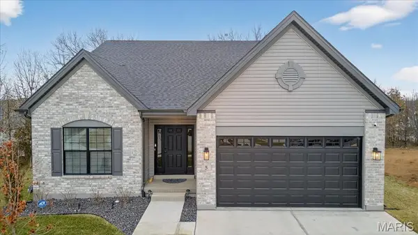 5 Challenger Court, O'Fallon, MO 63366