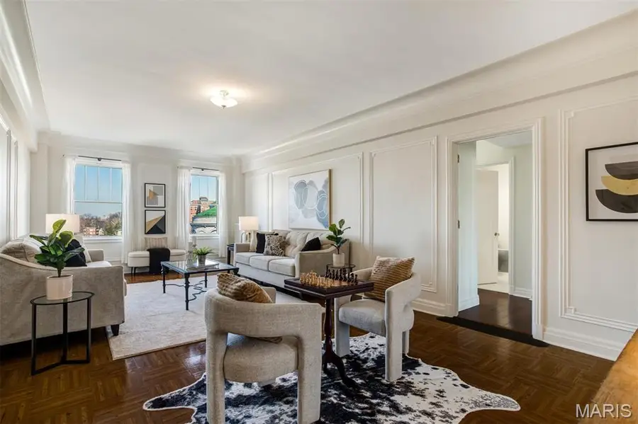 4440 Lindell Boulevard #801, Saint Louis, MO 63108 - #2