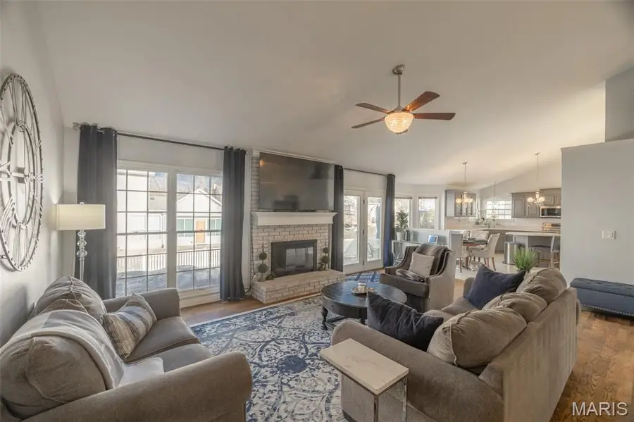 323 Wildberry Lane, Saint Charles, MO 63304 - #2