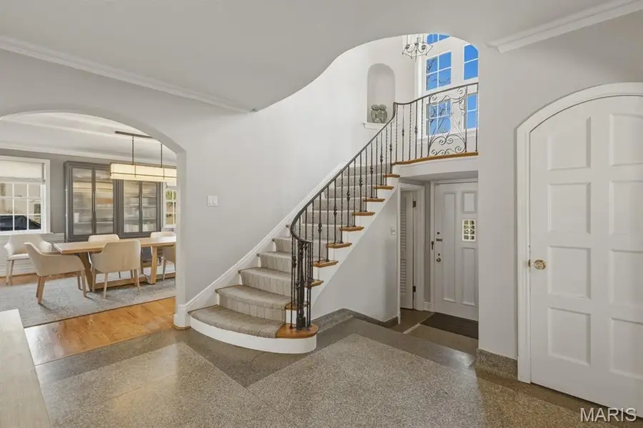 28 Lake Forest Drive, Richmond Heights, MO 63117 - #3