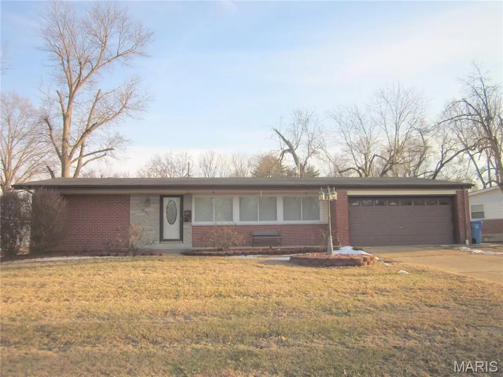 1540 Hialeah Place, Florissant, MO 63033 - #1
