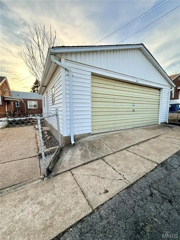 121 Mann Street, Saint Louis, MO 63125 - #3