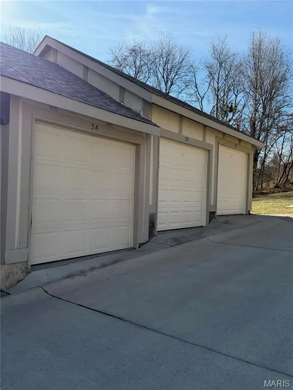 2244 Canyonlands Drive #D, Maryland Heights, MO 63043 - #2