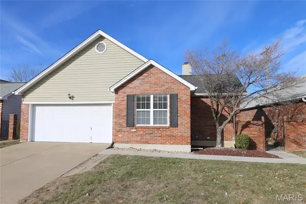 853 Du Pre Court, St Peters, MO 63376