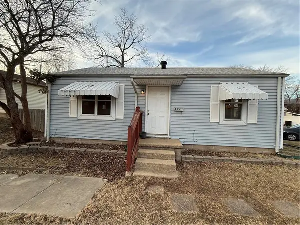 285 E Oak Street, St Clair, MO 63077