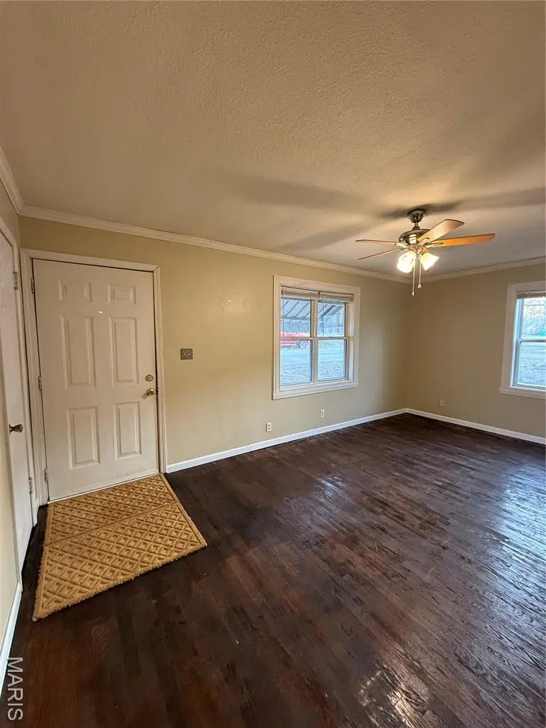 285 E Oak Street, Saint Clair, MO 63077 - #2