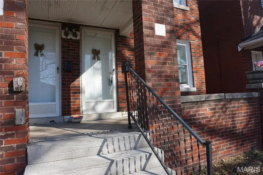 3865 Alberta Street, Saint Louis, MO 63116 - #3