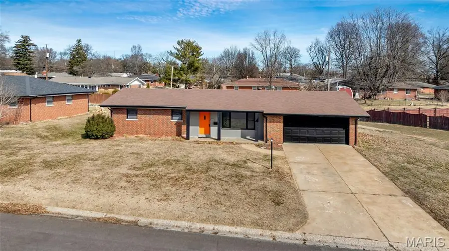 213 Springdale Drive, Belleville, IL 62223 - #2