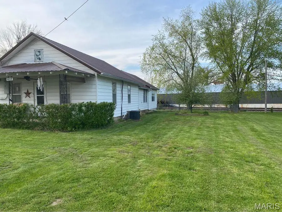 412 W Chestnut Street, Dixon, MO 65459 - #2