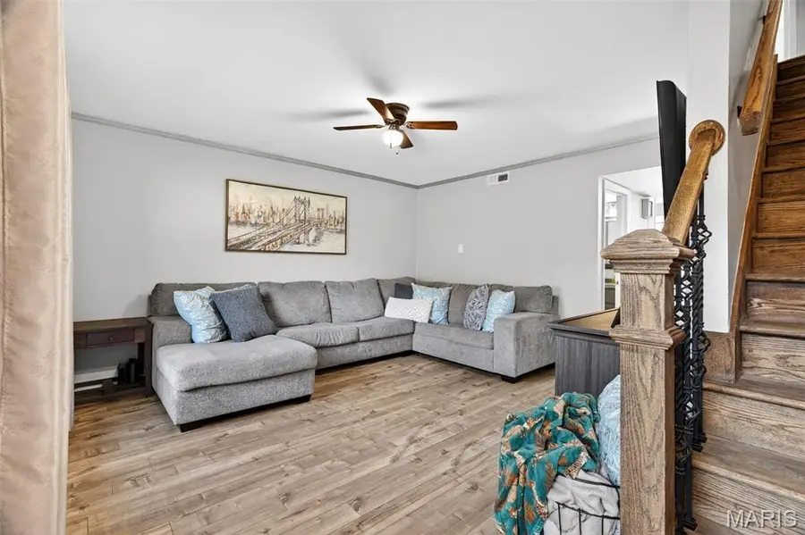 4262 Eiffel Drive, Lemay, MO 63125 - #3