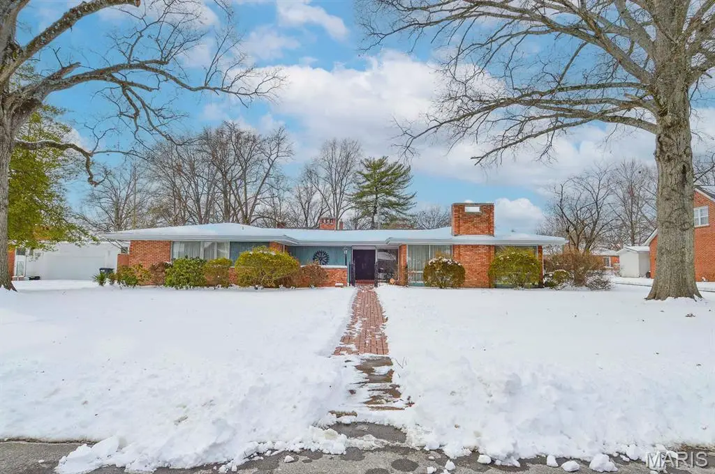 401 Garden Boulevard, Belleville, IL 62220 - #1