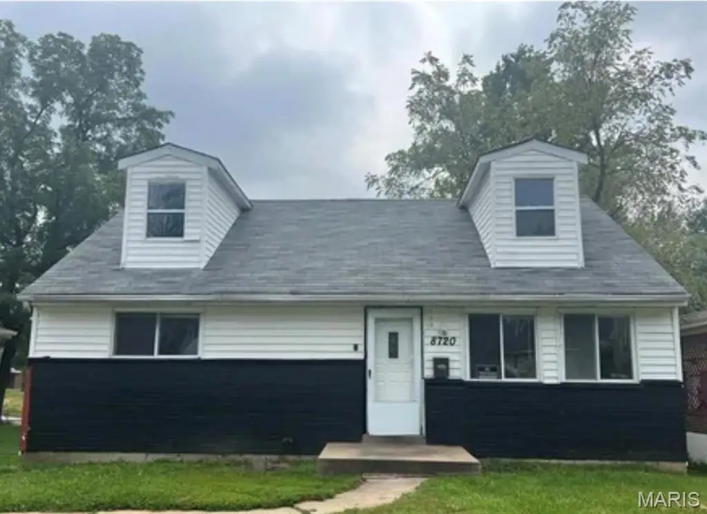 8720 Marcella Avenue, Saint Louis, MO 63121 - #1