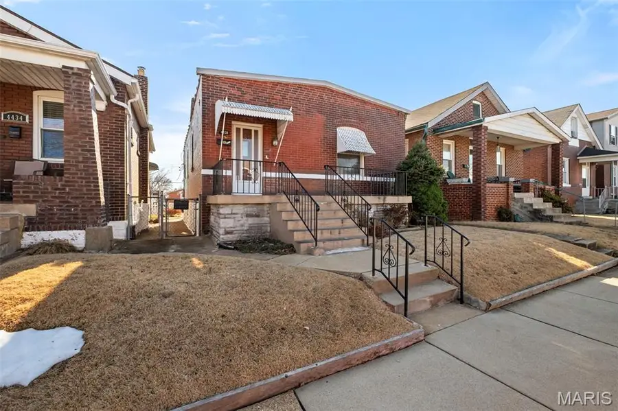 4438 Neosho Street, Saint Louis, MO 63116 - #3