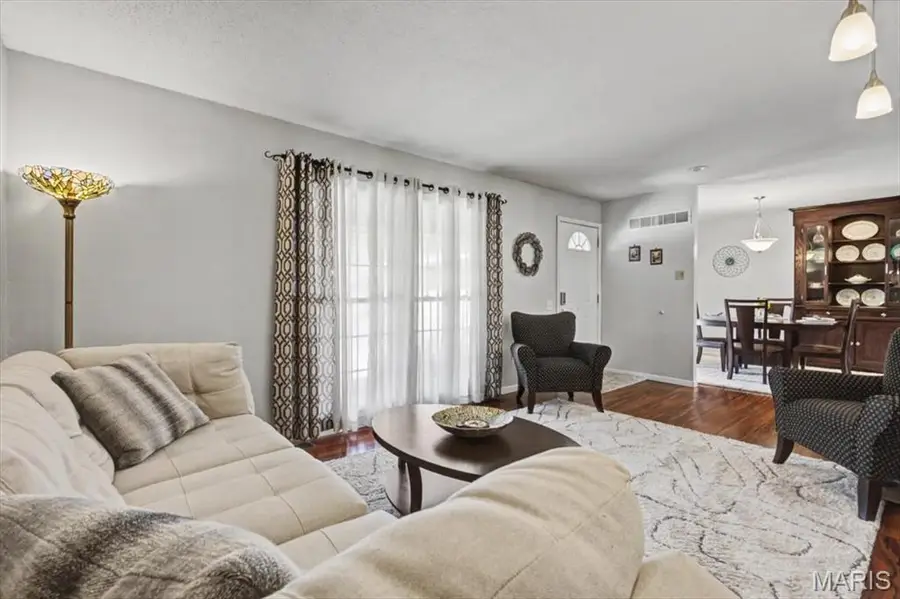 2113 Cherrycove Court, Maryland Heights, MO 63043 - #3