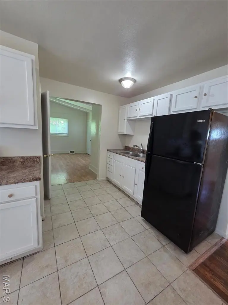 5614 Sanborn Drive, Saint Louis, MO 63121 - #3