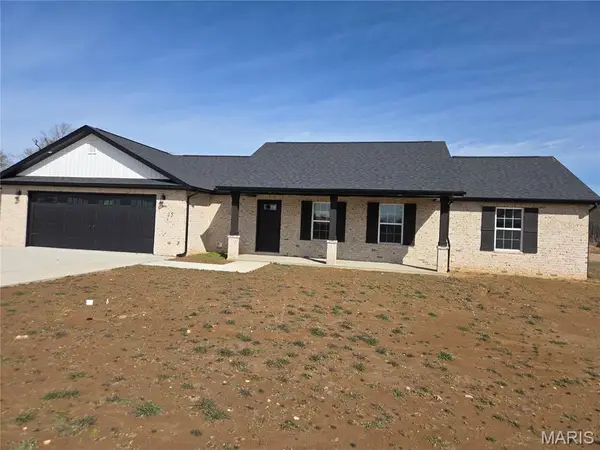 15 Concorde Court, Benton, MO 63736