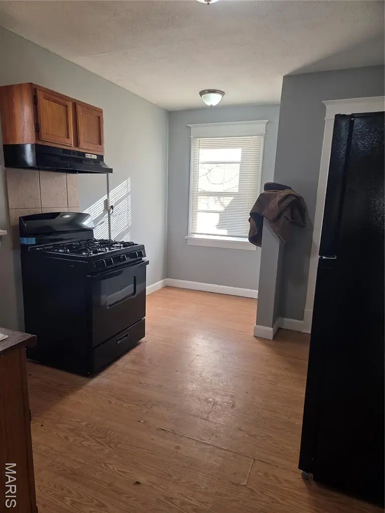 3438 Lucas And Hunt Road, Saint Louis, MO 63121 - #3