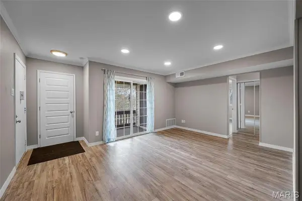 1406 Durango Lane #7, Fenton, MO 63026