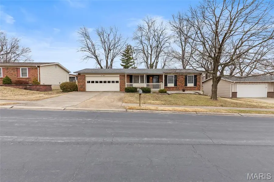 500 Ken Drive, Saint Charles, MO 63301 - #2