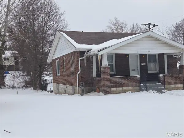 3500 Colonial Avenue, St Louis, MO 63121