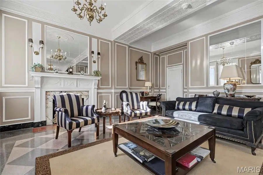 701 S Skinker Boulevard #303, Saint Louis, MO 63105 - #3