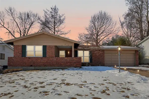 2531 Wesglen Estates Drive, Maryland Heights, MO 63043