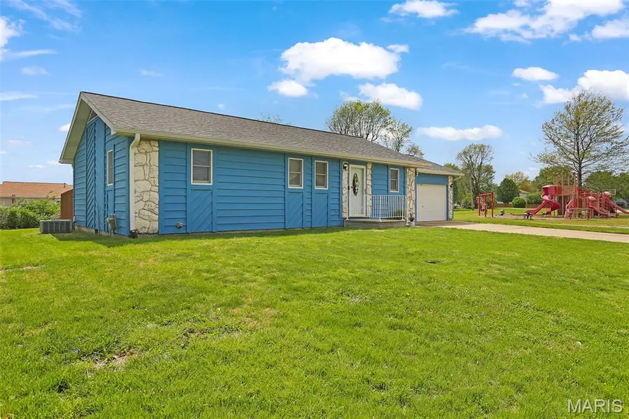 212 Meadow Drive, Troy, IL 62294 - #2