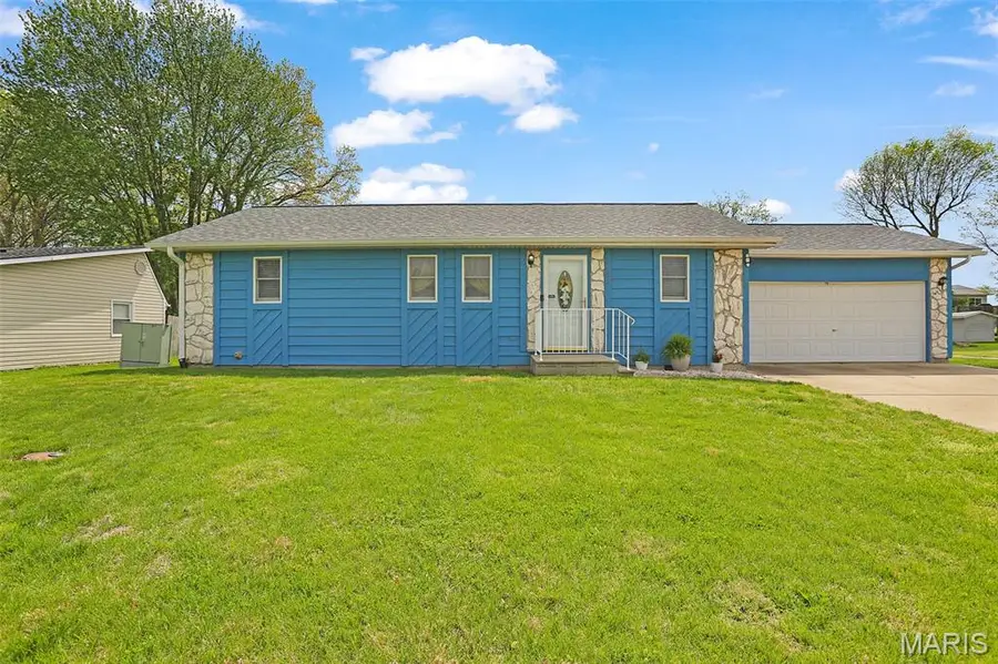 212 Meadow Drive, Troy, IL 62294 - #3