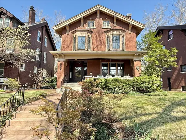 6335 Pershing Avenue, University City, MO 63130