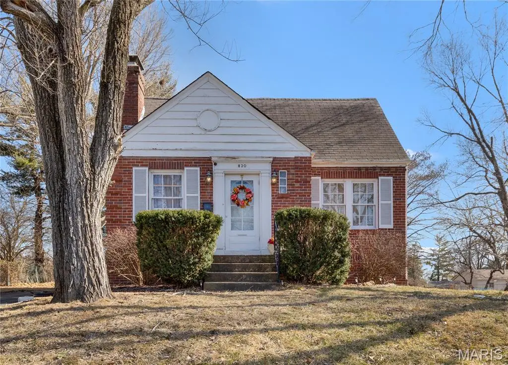 820 N Elizabeth Avenue, Saint Louis, MO 63135 - #1