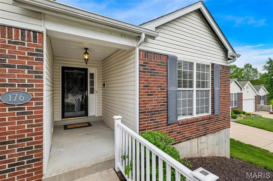 176 Carytown Lane, Florissant, MO 63034 - #3