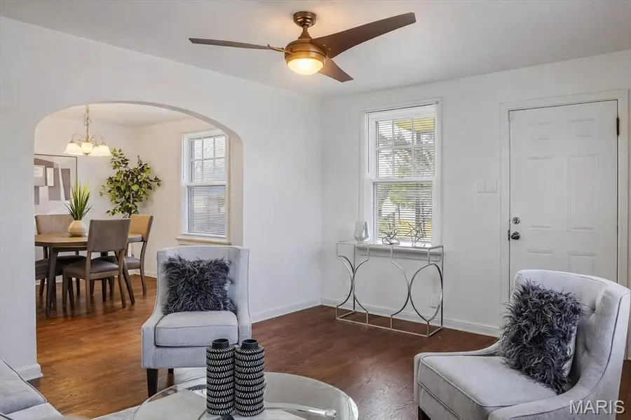 3304 S Gordon Court, Breckenridge Hills, MO 63114 - #3