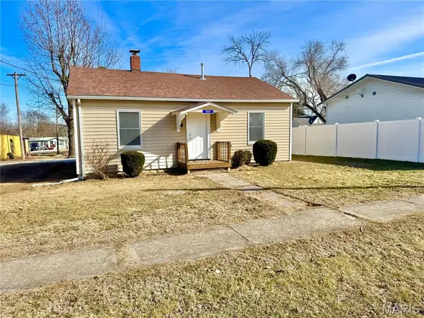 305 S Campbel Street, Edina, MO 63537