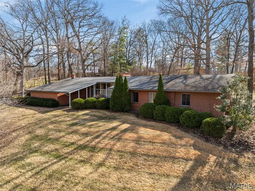 28 Black Oak Drive, Sunset Hills, MO 63127 - #1