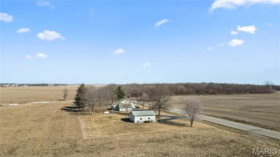17251 Illinois Route 127, Butler, IL 62015 - #3