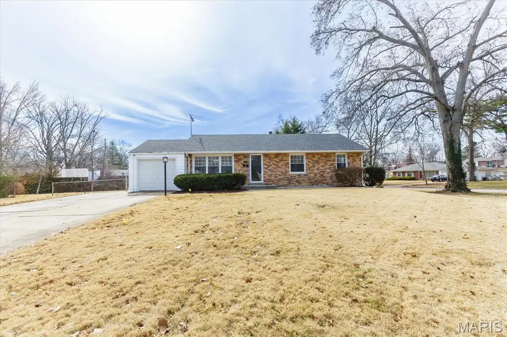 968 Buckeye Drive, Saint Louis, MO 63135 - #1