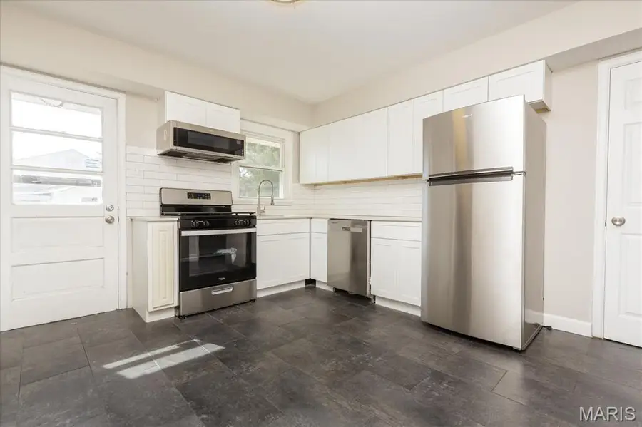 968 Buckeye Drive, Saint Louis, MO 63135 - #3