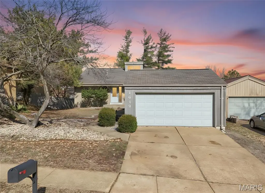 1649 Country Hill Lane, Manchester, MO 63021 - #1