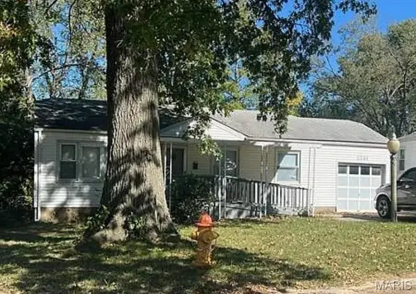 1231 Odessa Drive, St Louis, MO 63137