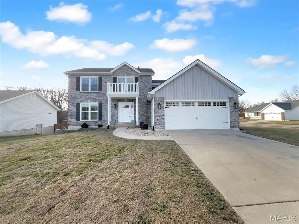 3 Royallbend Court, Ofallon, MO 63368 - #1