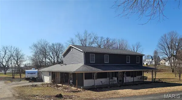 708 E Walnut Street, Steeleville, IL 62288