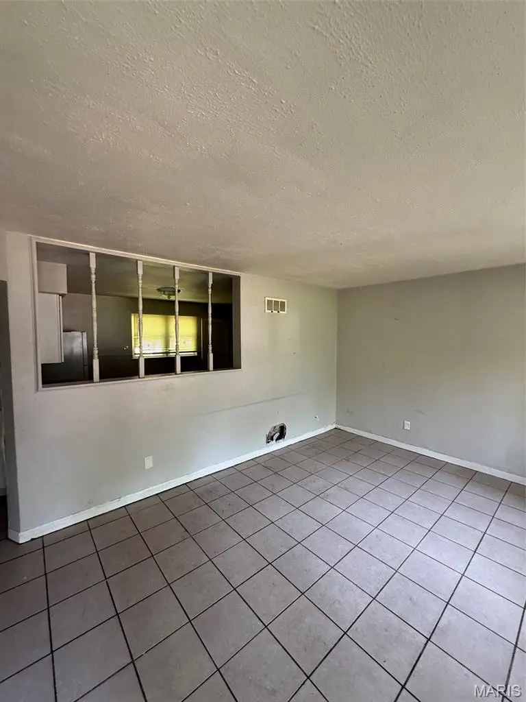 9819 Vickie Place, Saint Louis, MO 63136 - #2