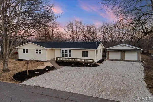 801 Halifax Road, Holts Summit, MO 65043