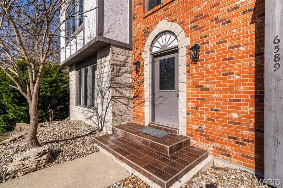 6589 Oak Hill Manor, Glen Carbon, IL 62034 - #2