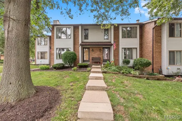 66 Spring Song Court #F, St Peters, MO 63376