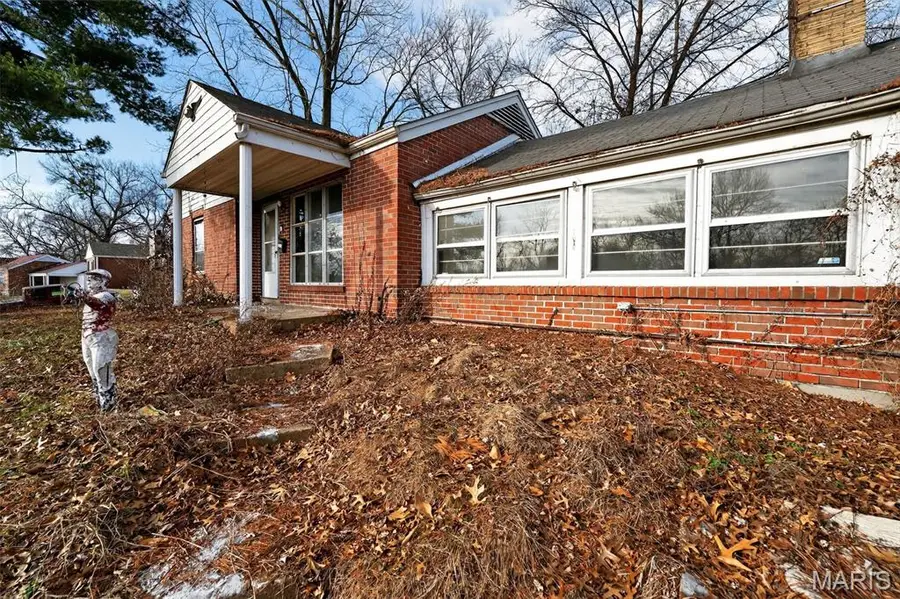 9859 Scottdale Drive, Saint Louis, MO 63136 - #3