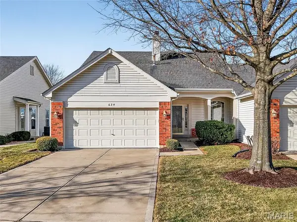 624 Hawk Run Drive, O'Fallon, MO 63368