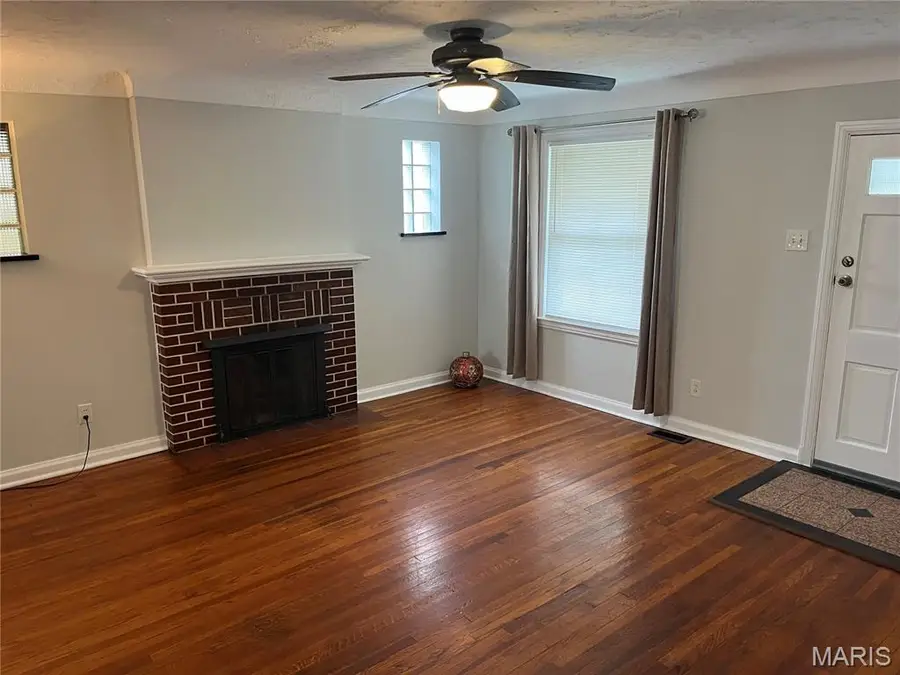 6219 Tyndall Drive, Saint Louis, MO 63134 - #3