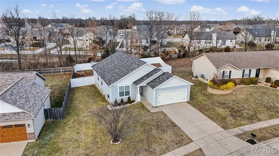 401 Sceptre Road, Wentzville, MO 63385 - #2