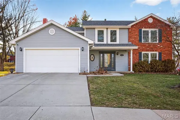 1538 Shadow Lane, St Charles, MO 63303